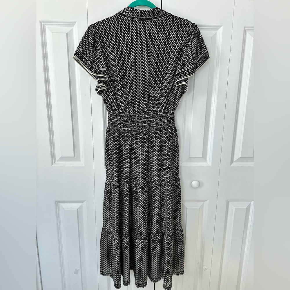 Max Studio Black and White Patterned Maxi Dress - Picture 2 of 4